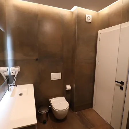 Dallga Szálloda Tushemisht