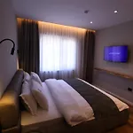 Dallga Hotel *