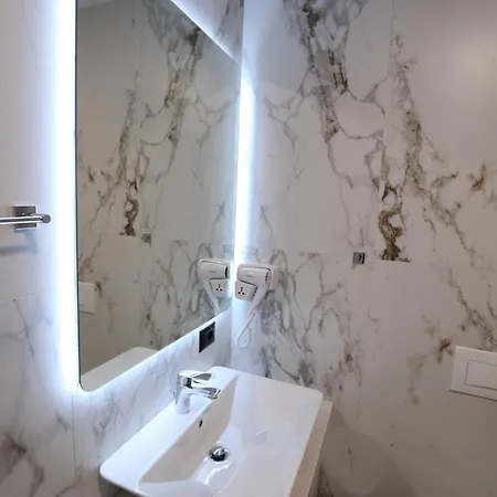 Dallga Hotel Tushemisht