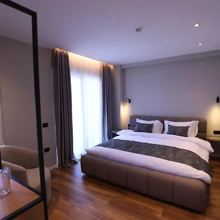 Hotel Dallga *
